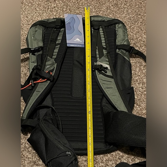 High Sierra Pathway 2.0 45L Backpack Hiking Camping Forest Green Black NEW - Picture 8 of 13